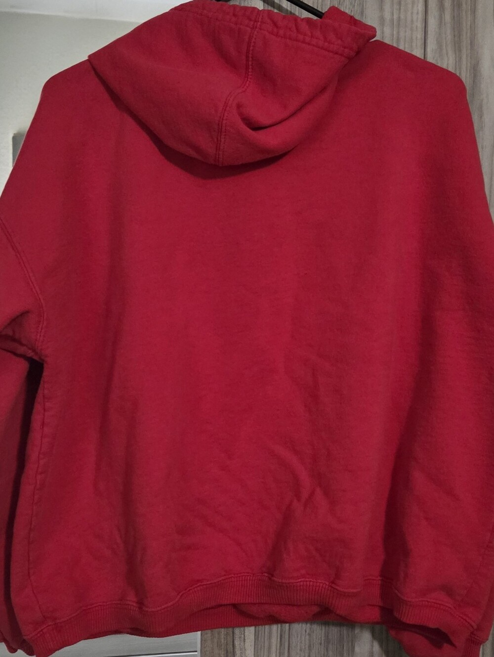 Marlboro Red Hooded Sweatshirt with Sleeve Patch - Picture 5 of 7